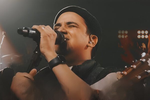 Felipe Rodrigues lança a emocionante canção “Melhor Lugar”